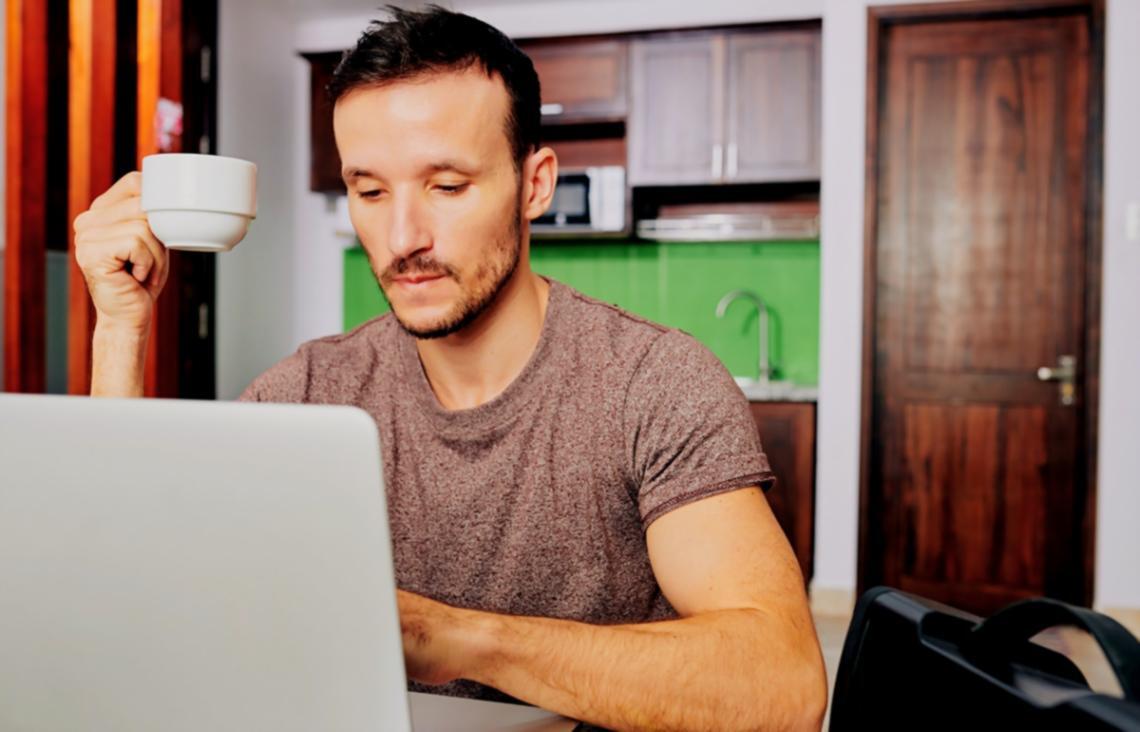 Six Thinking Hats Without a Team: Apps That Make Solo Use Workable